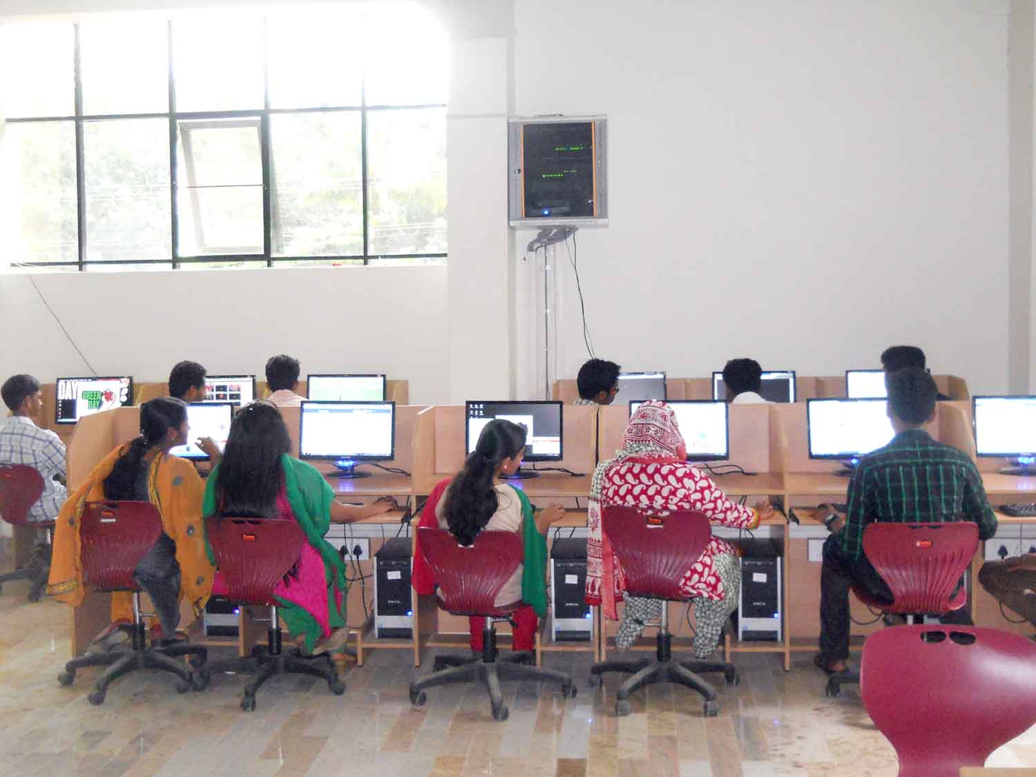 COMPUTER LAB