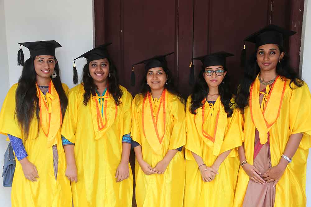 GRADUATION DAY
