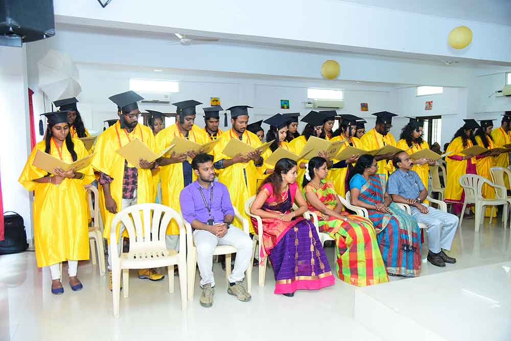 GRADUATION DAY